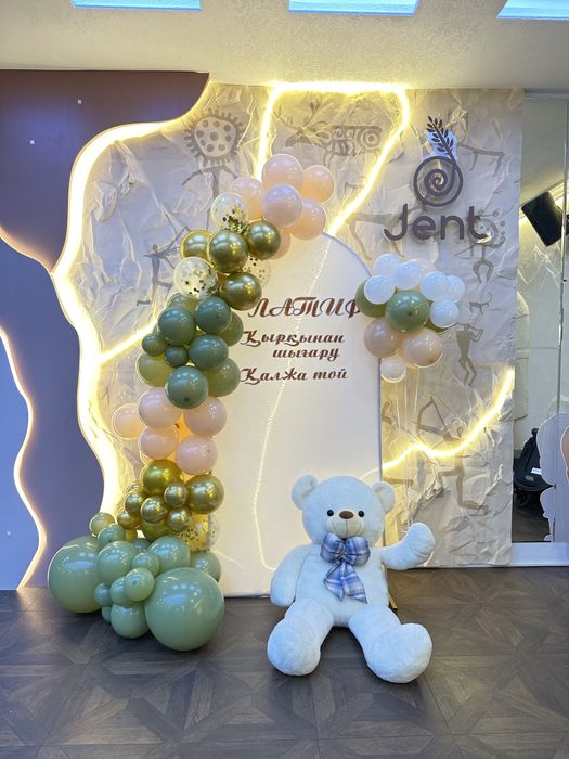 Фотозона на заказ всего за 20 000 тг