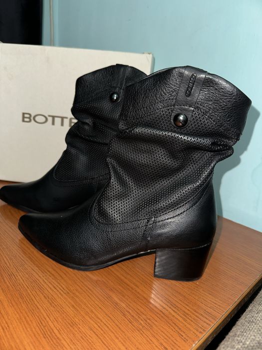 Сапоги BOTTERO 37 размер не ношенные