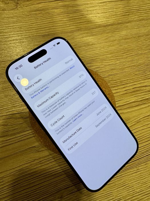iPhone 16 Pro Black Titanium 512 Gb Impecabil + accesorii