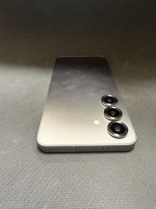 Samsung Galaxy S25 12/256gb