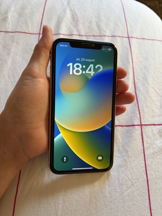 Iphone 11 64 GB-Alb- Stare impecabila