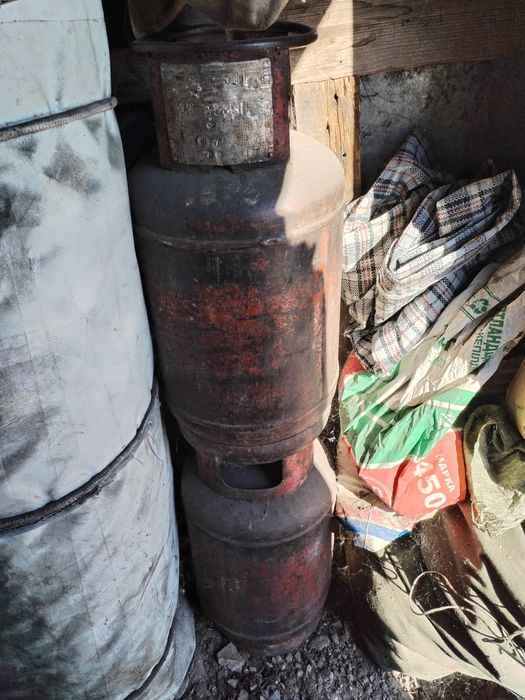 Продам газбалоны