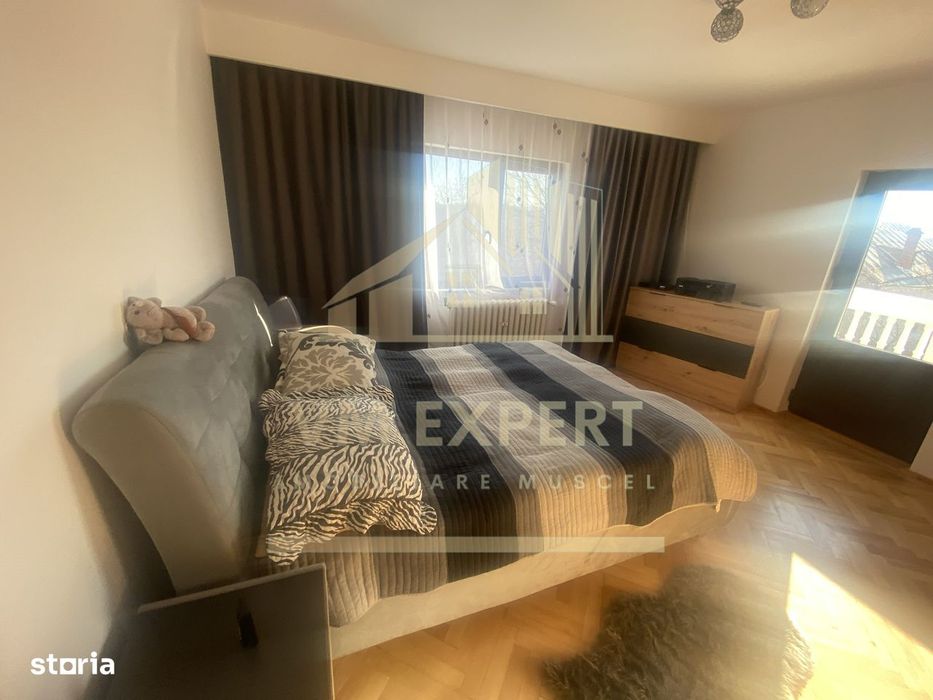 Vila S+P+E-306 Mp, Teren 2078 Mp, Campulung