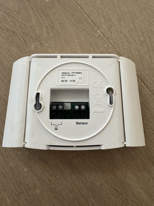 Termostat digital de ambient cu fir -  Watts