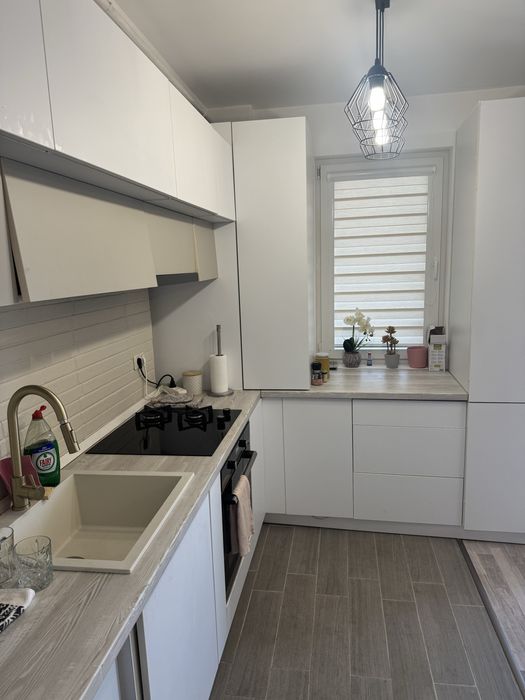 Inchiriez apartament cu 2 camere
