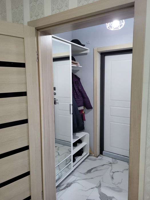 Продам два дома на одном участке в 5 соток.