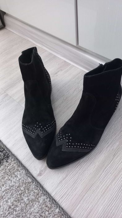 Елегантна боти естествена кожа