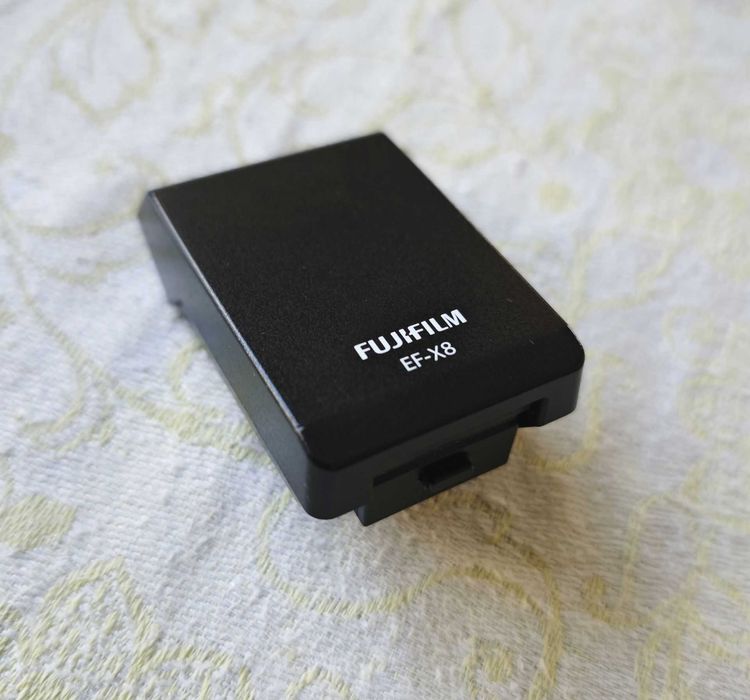 Комплект фотоапарат Fujifilm XT2 и обектив Fujinon XF 16 mm / F1.4 WR.