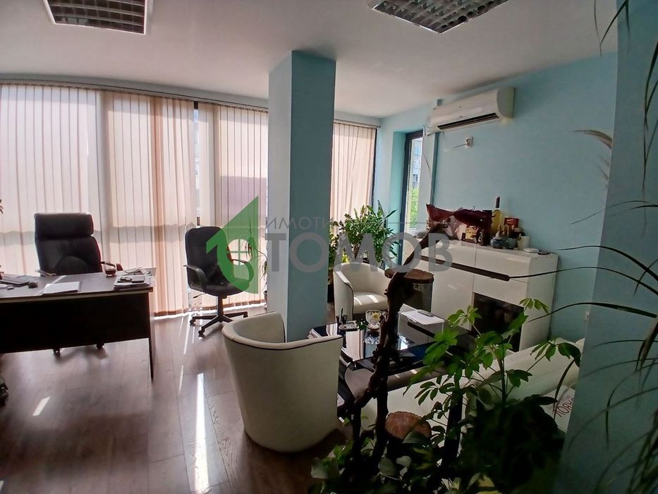 Продава се Офис в Стара Загора, Опълченски - 71 кв.м за 1888 €/кв.м - Снимка #1