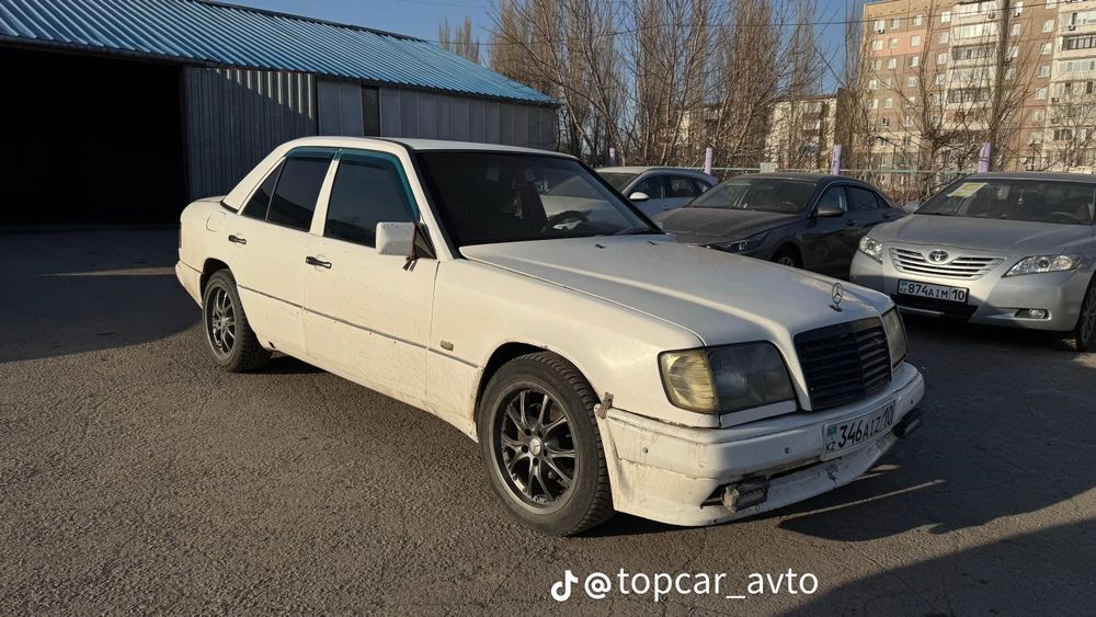 СРОЧНО ПРОДАМ мерседе е200