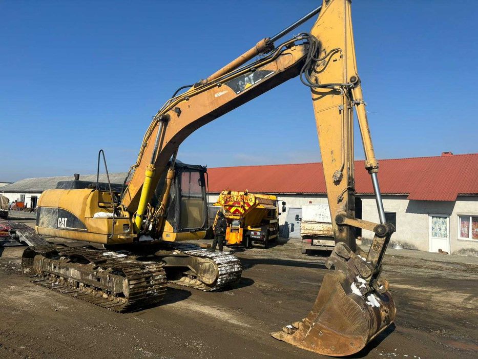 Dezmembrez excavator Caterpillar 318C,319C-piese de schimb Caterpillar