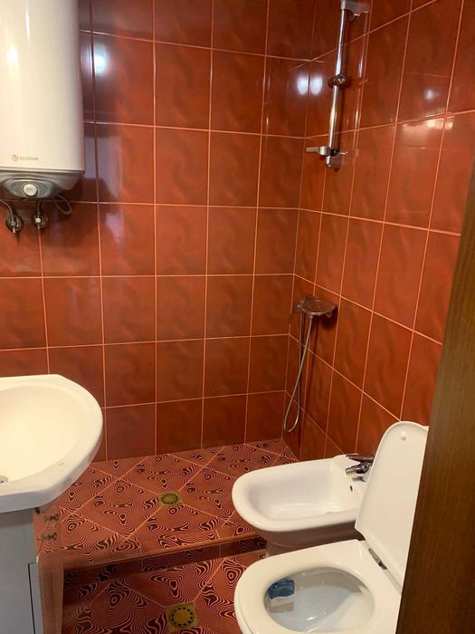 Двустаен ап. под наем в кв. Оборище