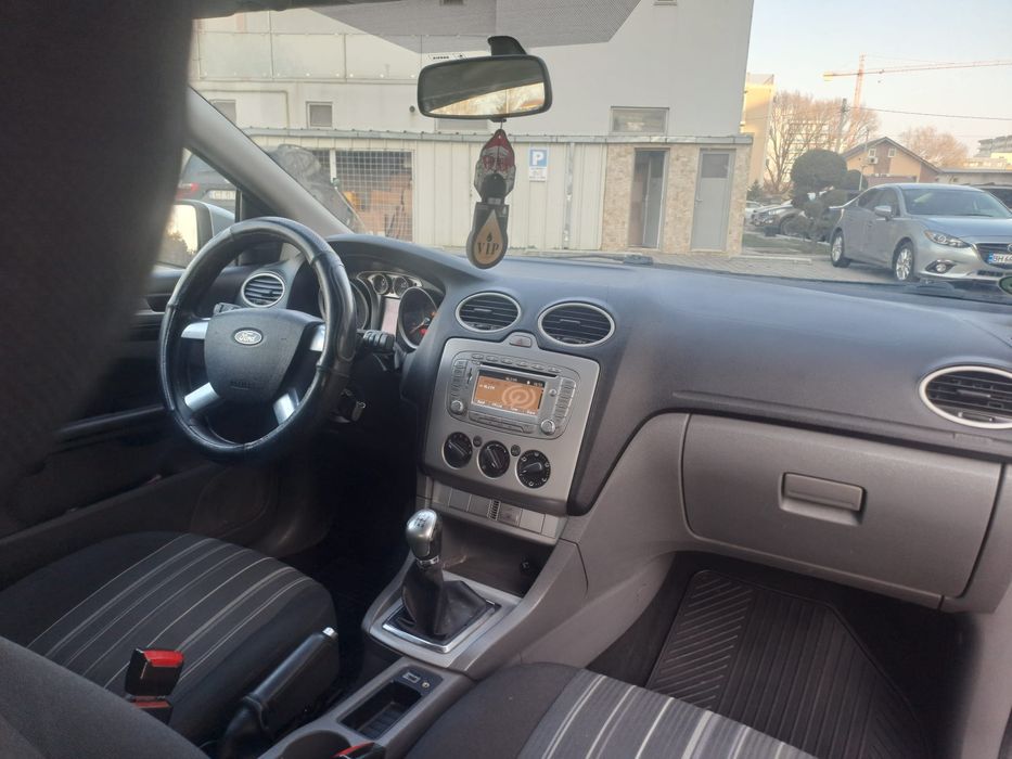 Ford Focus 2 an fab 2011 motor 1.6d euro5 bine intretinut