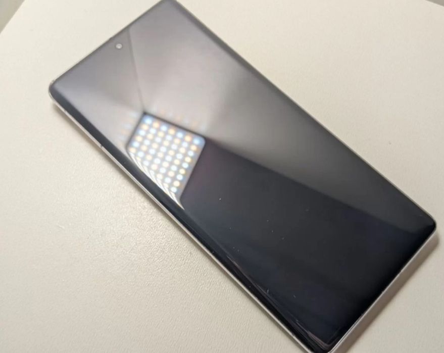 Обмен/продам Google Pixel 7 Pro 12/128gb Белый