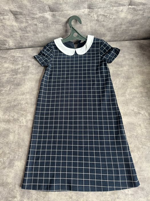 Школьное платье,новое