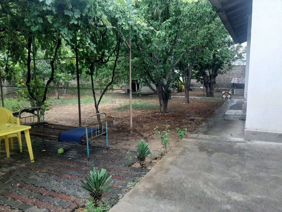 Uy sotiladi yer narxida!