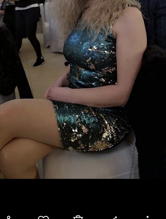 Vând rochii de ocazii speciale