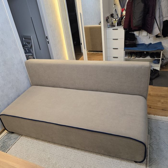 Продам диван для гостиной