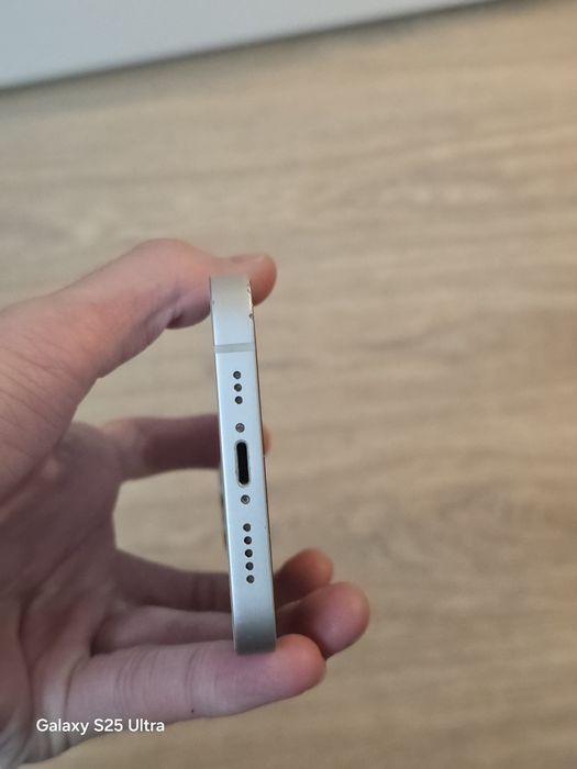 Продам IPhone 13 128 гб