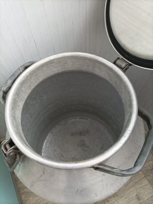 Продам  флягу алюминиевую