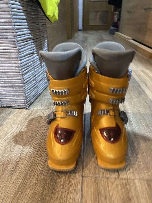 Ски обувки tecnica