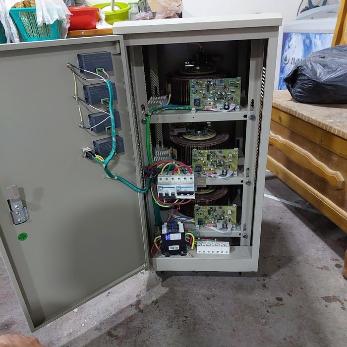 Stabilizator 380 Volt Tok ko'paytirgich
