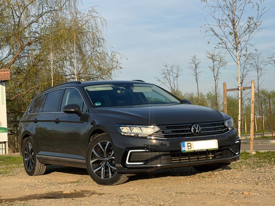 Vand schimb Volkswagen Passat B8 facelift GTE 2021 plug in hybrid full led navigatie touch carplay scaune incalzite benzina + electric roti 17