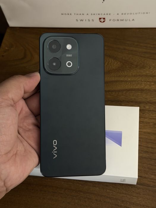 Продам телефон Vivo Y28