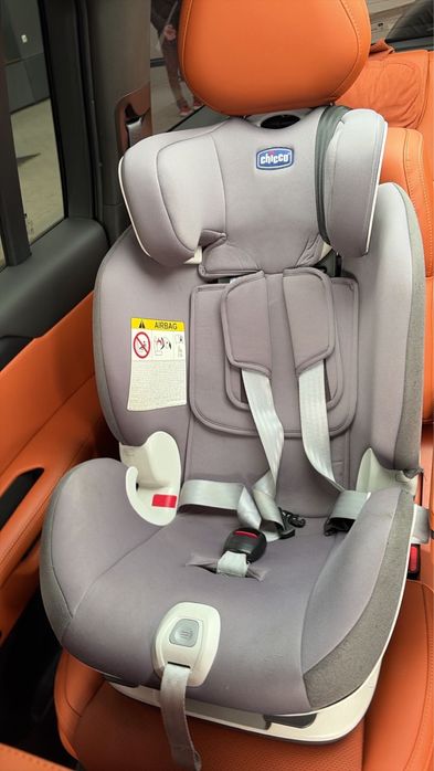Автокресло Chicco продам