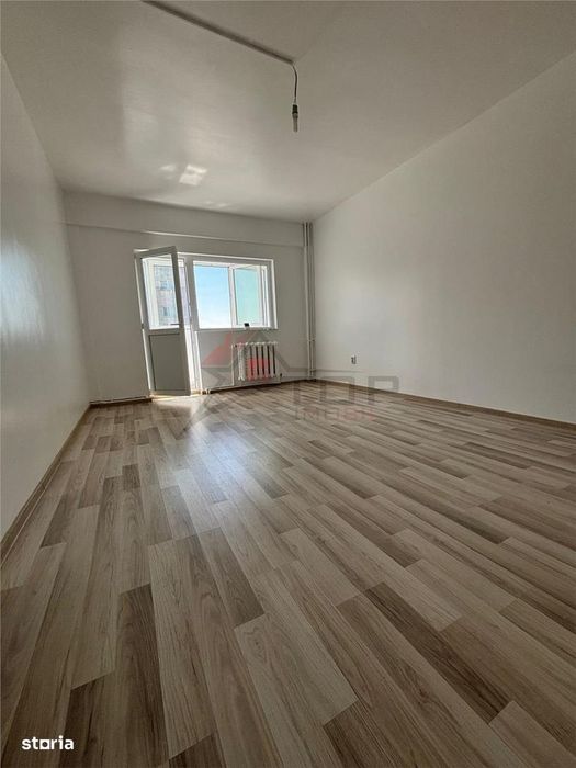 Mircea cel Batran - 2 camere decomandat 54mp, etaj intermediar, liber