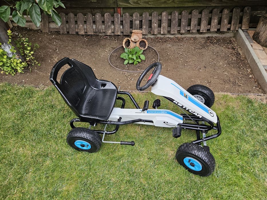 Kart copii  cu pedale