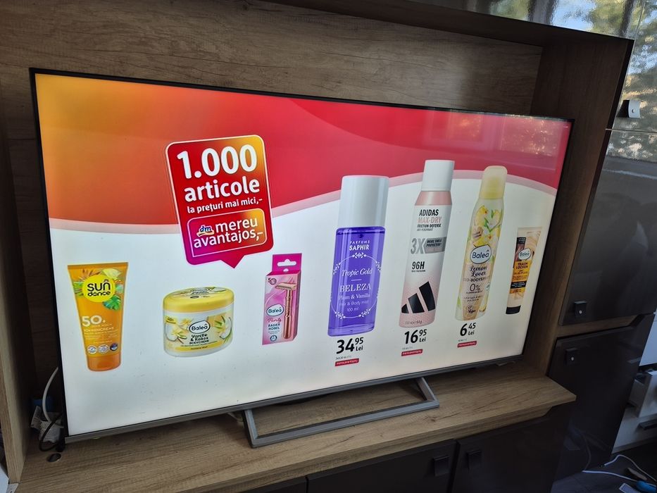 TV Smart 4K UHD Hisense 65" 164cm stare ca nou