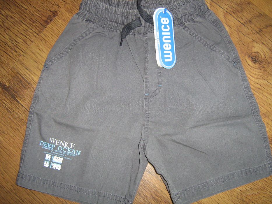 Нови дрехи размер 128, 7 години