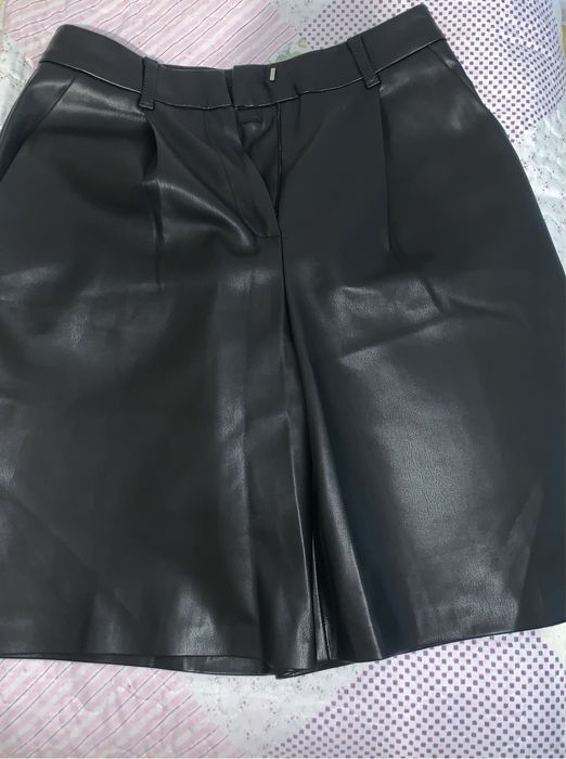 Кожаные шорты-бермуды