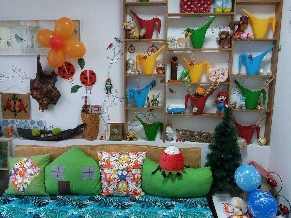 Много запазени и нови  матраци +  рамки , дунапрен и пуфове