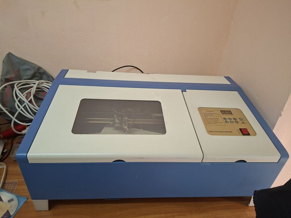 СО2 Лазер за гравиране и рязане