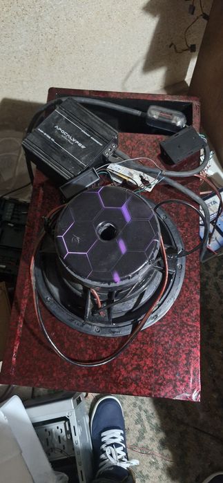 Subwoofer dd și statie deafbounce