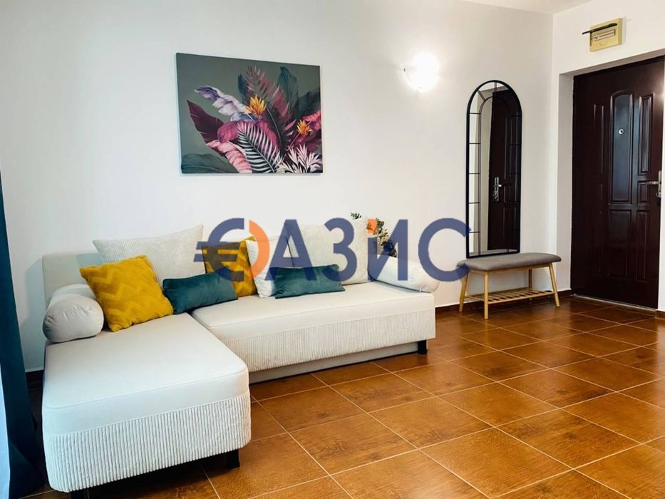 Продава се Двустаен апартамент в с. Кошарица, Област Бургас - 61 кв.м за 900 €/кв.м - Снимка #3