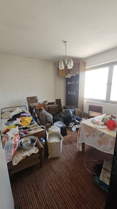 Продава се 3-стаен апартамент в град Етрополе