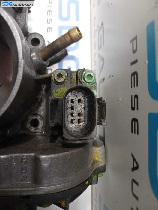 Clapeta Acceleratie Volkswagen Passat B5 1.8 B 1997 - 2005 Cod 058133063H [M4203]