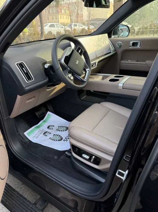 Срочно! L7 Ultra Restyling 2025г Черный/Кофейный! Без пробега!!