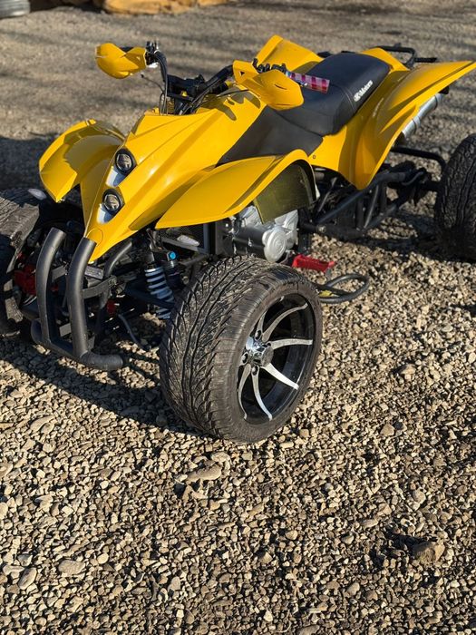 Vand atv de stradă
