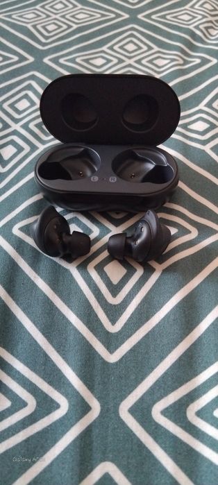 Наушники samsung galaxy buds