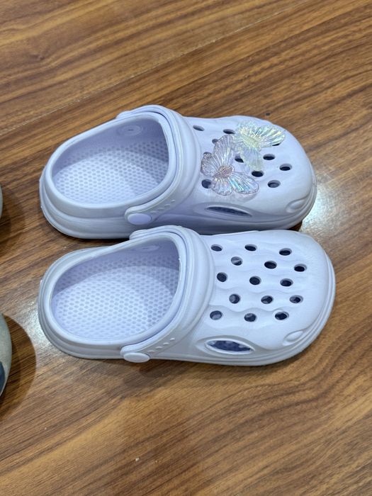 Обувь для девочки, сапоги, кроксы, кроссовки