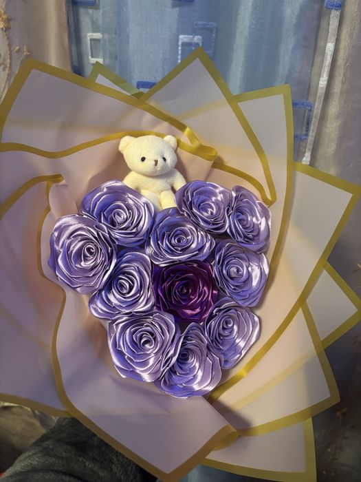 Trandafiri din satin