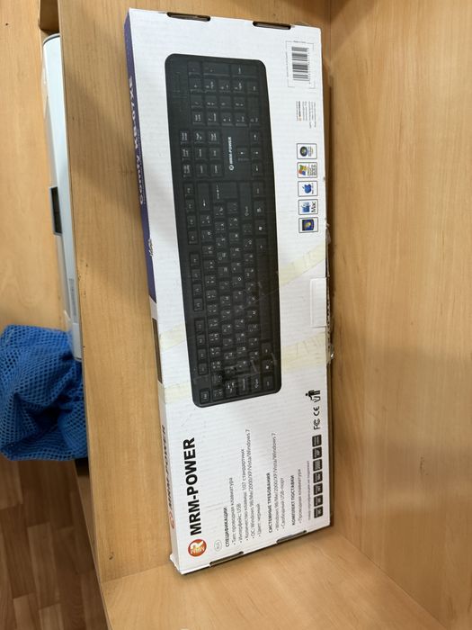 Продам клавиатуру