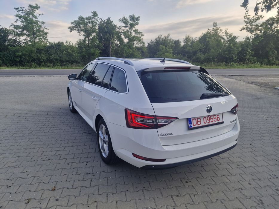 SKODA Superb 2016 — imagine 5