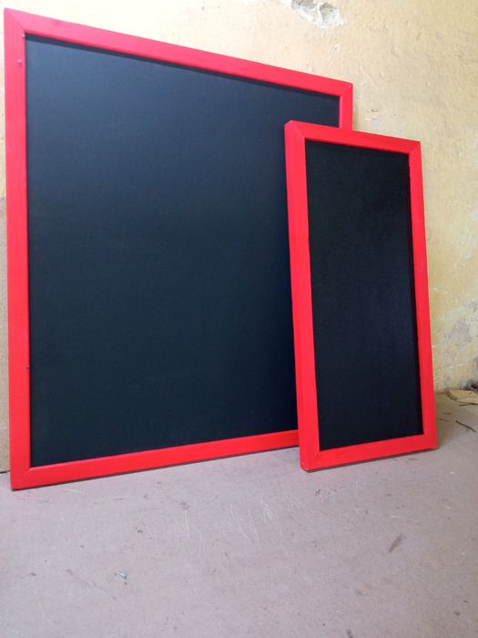 Черни дъски за писане с тебешир