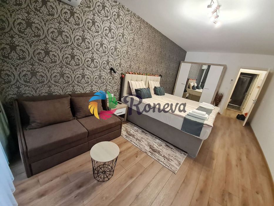 Дава се под наем Тристаен апартамент в Варна, Център - 110 кв.м за 1176 € - Снимка #8