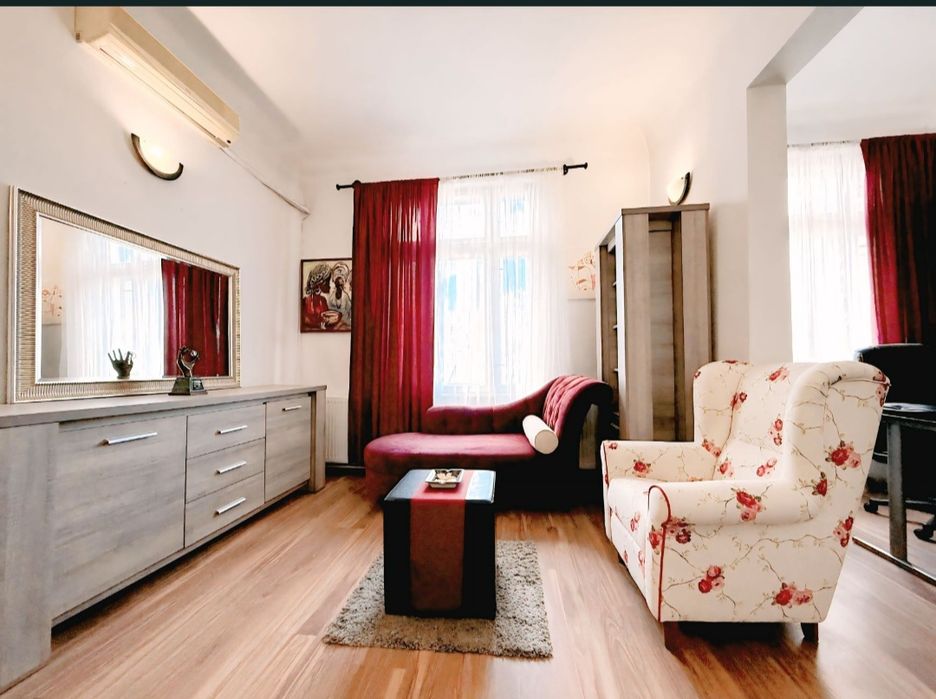 Apartament in vila - Central - Dispus pe 2 etaje